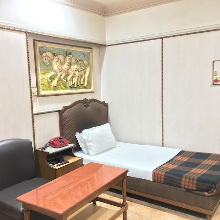 Nalanda Hotel ジャムシェードプル エクステリア 写真